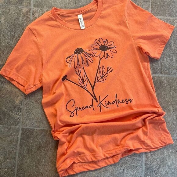 Spread Kindness T-shirt - Picture 1 of 1